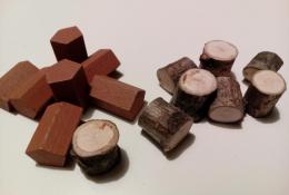 Alternativní žetony surovin vs. Originál (dřevo)
